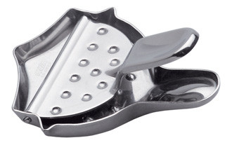39% off a Lemon Squeezer, now only £0.95